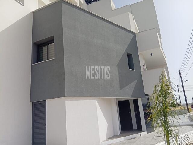 apartment-a39fcde0-946b-4b8e-ac5d-9df3ff32530a_Wtr.jpg