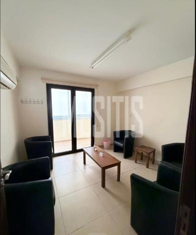 Ground Floor Office of 100 sq.m. for Rent in Strovolos, Nicosia – photo 3