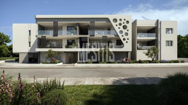 apartment-025aee27-2a5c-4786-9d1c-fa19f56c2539_Wtr.jpg