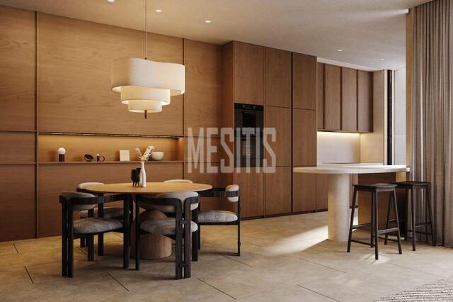 detachedHouse-8a96766f-f421-4c51-97e8-a36072a8bbf4_Wtr.jpg