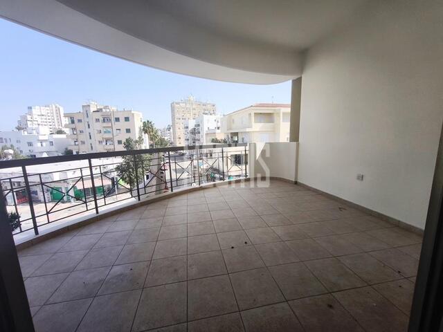 apartment-2ef7aea8-aeb9-4876-9bde-cee8040dba83_Wtr.jpg
