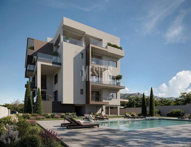 apartment-fa7a3168-1081-4577-bcd9-7cf7119b8e89_Wtr.jpg