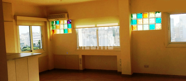 apartment-49fd8d52-3c34-4c53-8429-f7ffc7072c24_Wtr.png