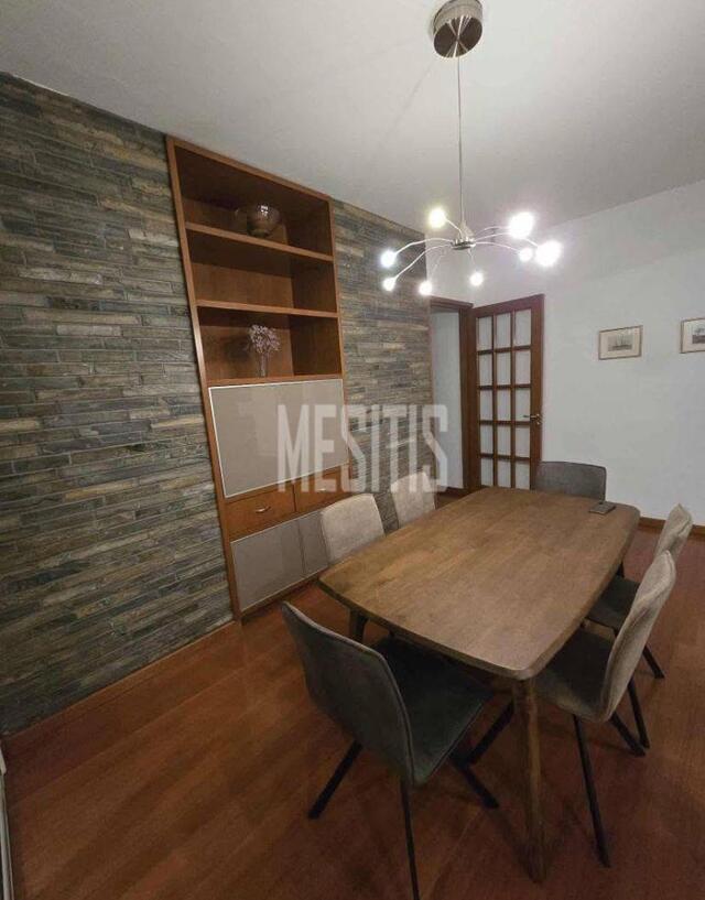 detachedHouse-e82ca72c-15b4-4141-bfe3-0f76cc3848be_Wtr.jpeg