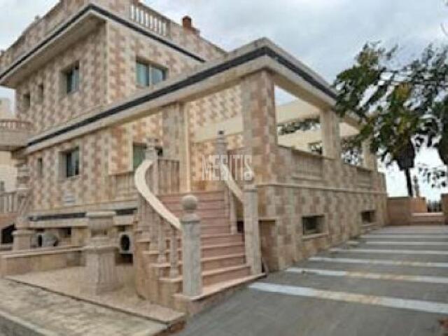 detachedHouse-4b3724e9-102e-4b42-9935-88ed4cbd49e2_Wtr.jpg