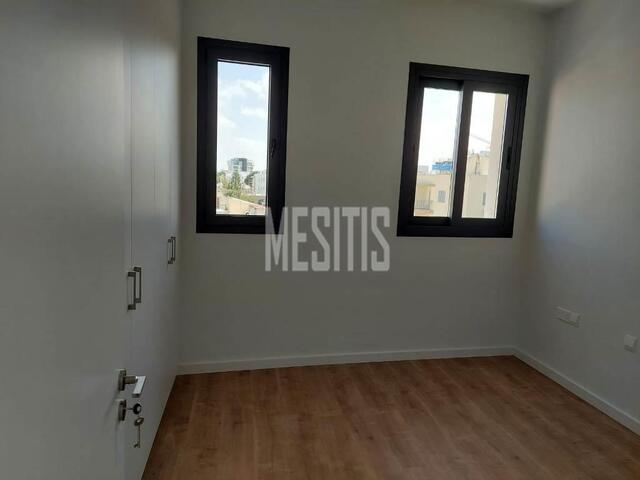 apartment-1d93eb54-7e7c-4494-b0f1-ca1d831e9180_Wtr.jpg