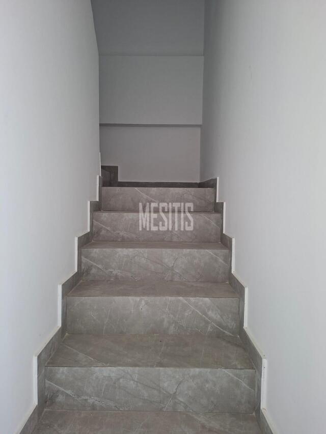 detachedHouse-2a329c97-ecdd-4471-a8ea-8c60dbc7e657_Wtr.jpg