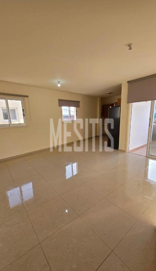 apartment-9a69e4fa-a3a7-4c6b-809a-7ea81b062a12_Wtr.jpg