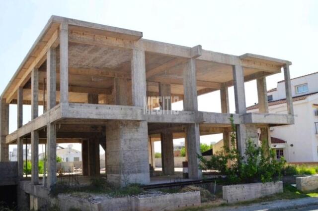 detachedHouse-681ba1bb-2d17-49b2-8f8f-f6d806c220d4_Wtr.jpg