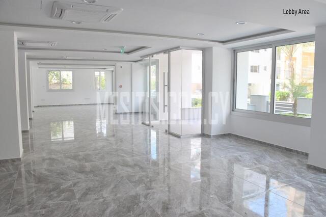 apartment-219613f8-8436-4d22-b88e-971bd358e102_Wtr.jpeg