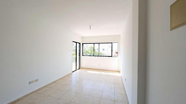 apartment-1f82a077-f285-4b21-9434-c545b40b50d1_Wtr.jpg