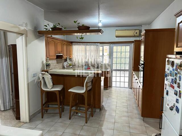 detachedHouse-377c690f-fb23-456f-97a7-5a3826c2a675_Wtr.jpeg