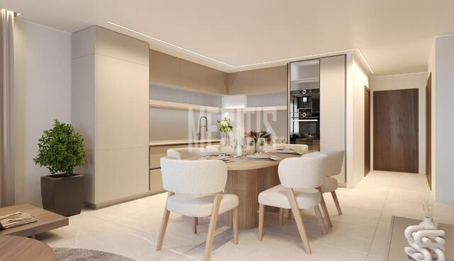 apartment-e6dc4b4a-3125-4972-bf69-d5fe078cba1d_Wtr.jpg