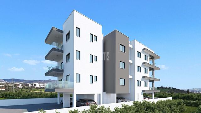 apartment-80a76367-8f4e-4112-96ed-4bc851a9400b_Wtr.jpeg