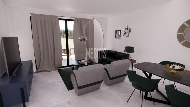 apartment-377e5618-cf49-4cab-85c5-20e8142103e2_Wtr.jpeg