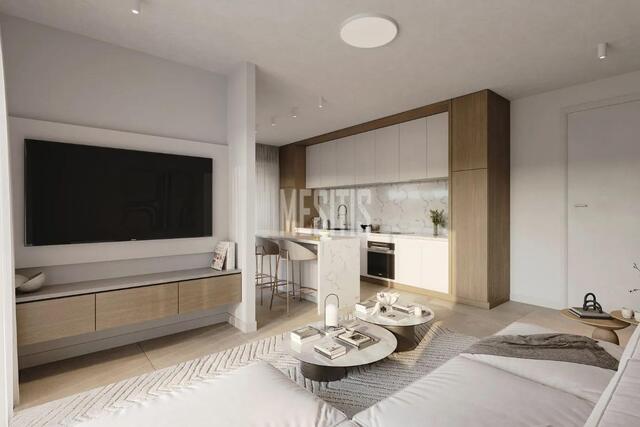 apartment-e40f57c8-75f0-452b-837d-bb9513f22708_Wtr.jpeg