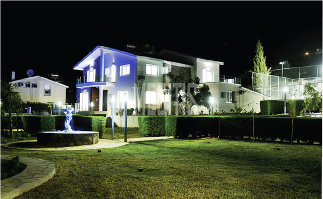 detachedHouse-89430e0c-631b-49b6-ae62-fea4bfdb3a40_Wtr.png