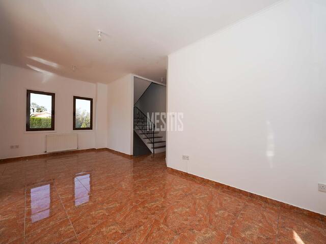 4 bedroom Detached house in Ergates Nicosia – photo 4