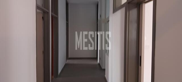 apartment-7789f004-d0aa-4b06-b650-f0bf380ebcac_Wtr.jpg