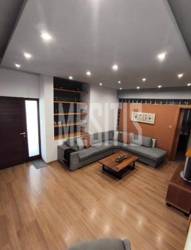 detachedHouse-d20e324d-a5aa-4c95-9166-3cc2f97fa97a_Wtr.jpg