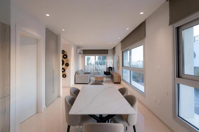 apartment-13c647a6-875a-4050-a786-2c23dfe10e19_Wtr.jpeg