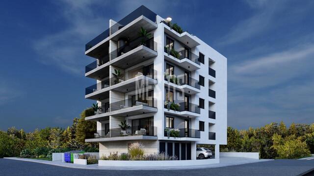 apartment-7f86c722-f56d-4b51-ab8d-dfe760290603_Wtr.jpg