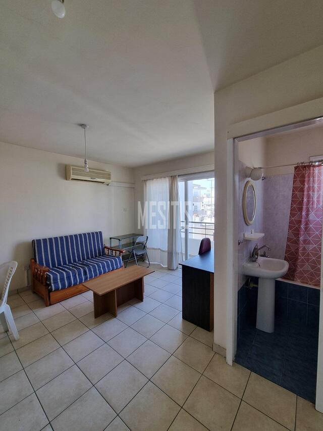 apartment-74960ed9-ae28-4df8-9492-3659f21a8ed2_Wtr.jpeg