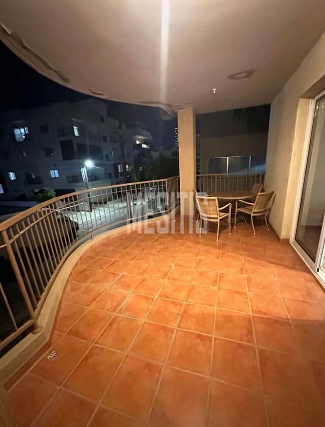 apartment-78ff155a-d7b3-4871-b566-85314a858397_Wtr.jpg
