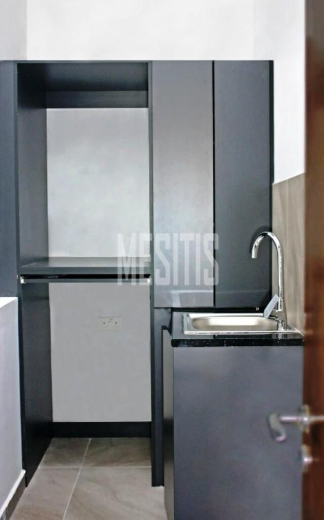 apartment-8632a1bf-440d-4a3d-9a5a-a9406213965e_Wtr.jpg