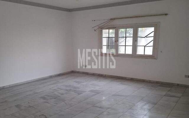 detachedHouse-5794ac01-30e1-421a-bc72-d121e5e1e864_Wtr.jpg