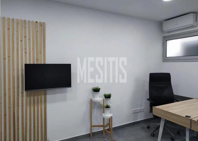 office-a883ebab-7f2d-40e2-82d9-2cac1780ed19_Wtr.jpg