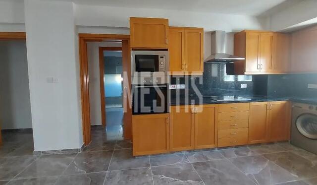 apartment-07a5fc7e-fa69-40f8-bfd9-b2f263f2de7b_Wtr.jpg