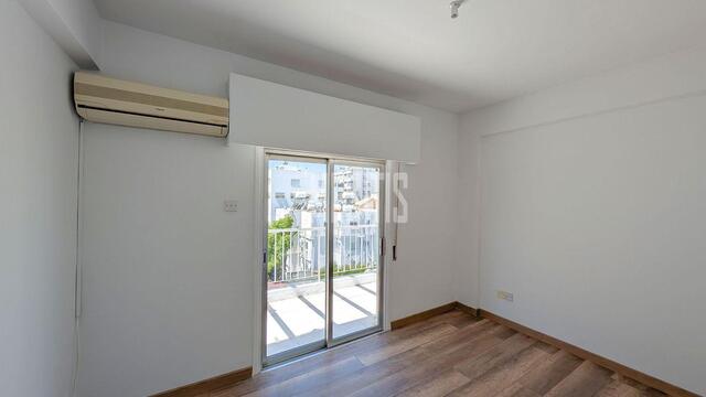 apartment-67bcc110-ba30-48ac-87da-c408b23cb6d9_Wtr.jpg