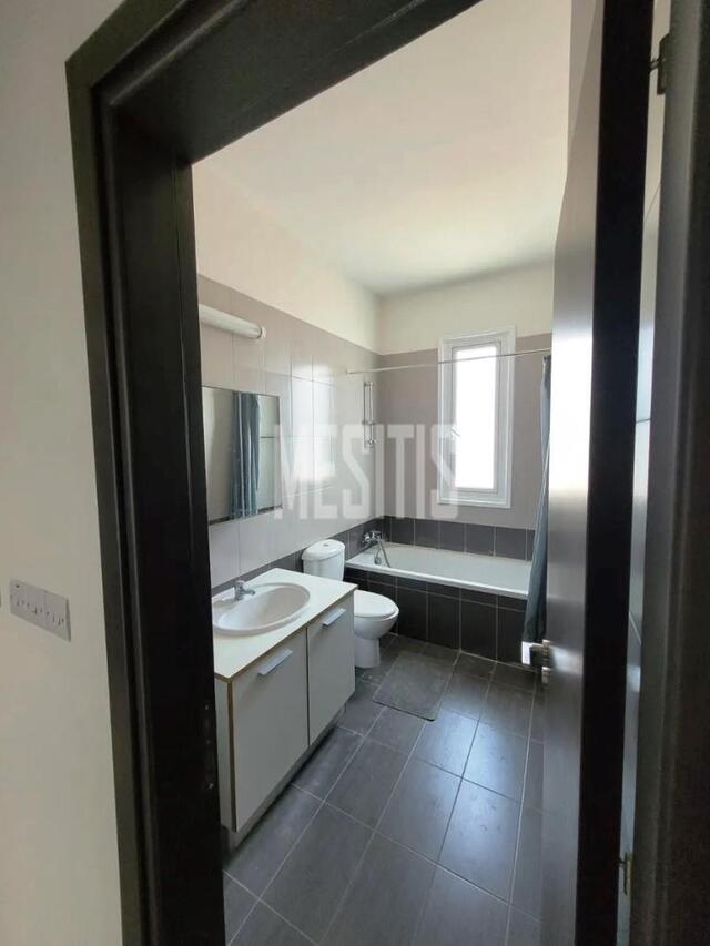 apartment-cd9e5743-ec08-4099-8651-fff9b1f90c8b_Wtr.jpg