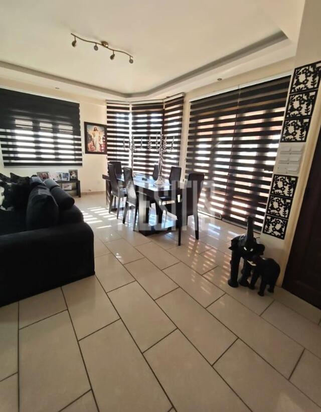 detachedHouse-0b2ce9a3-257d-42ea-9e37-aa7fb4778bba_Wtr.jpg