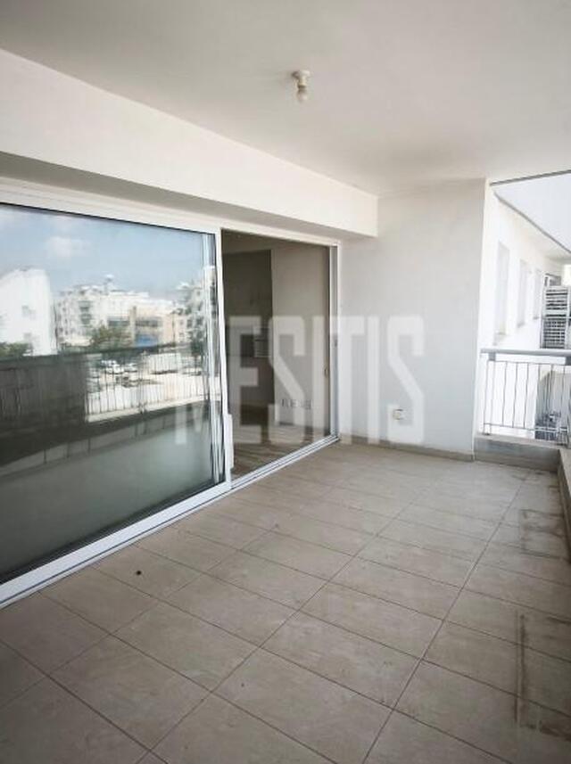 apartment-648f6a8b-a21f-4cc4-8c26-5d5d3118bc7f_Wtr.jpg