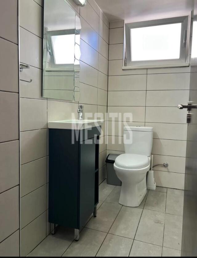apartment-5532fb4e-b5b7-47c0-85ea-621c22792fe2_Wtr.jpg