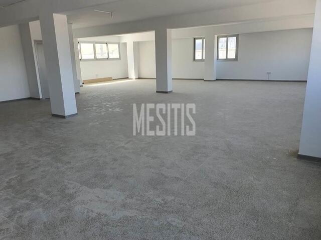 office-f4906e08-3eee-4639-8780-bbf5c5f6d7a6_Wtr.jpeg