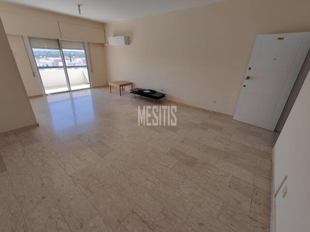 apartment-9f80fefa-4e5d-4387-80bd-80870e7ae91b_Wtr.jpeg