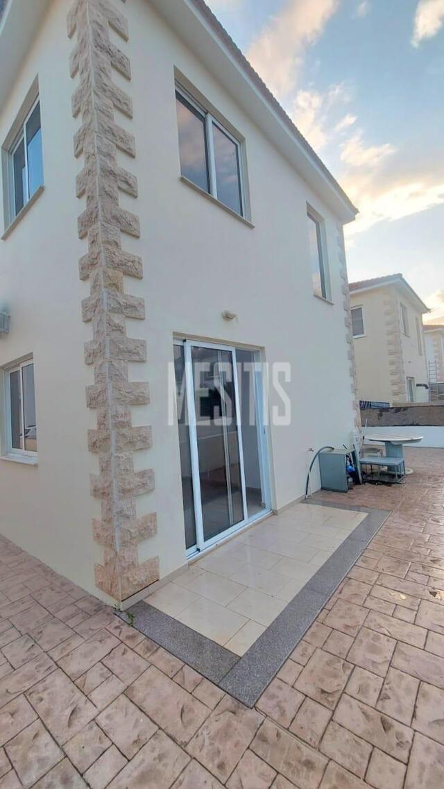 detachedHouse-69e82df1-5c19-4ee5-8900-c37f5f1bfa08_Wtr.jpg