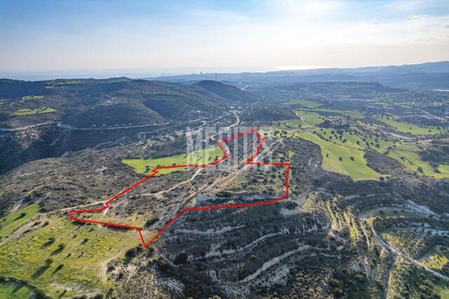 land-a065ab50-97bd-4e2f-bc5a-b243d473236f_Wtr.jpg