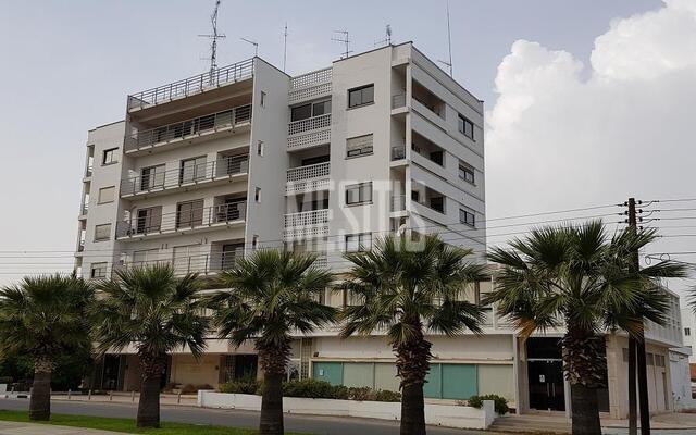 entireBuilding-16001d87-146f-4925-8aa5-c17562af4bd4_Wtr.jpg