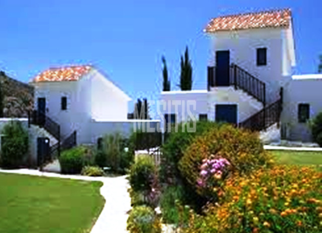 realEstateForBusiness-3b72ecf6-2907-463c-8304-bd8cce728a65_Wtr.png