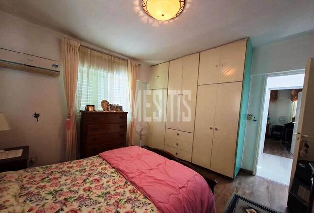 detachedHouse-6aeb5a50-6678-4cfa-84d1-5a054f7021e8_Wtr.jpg