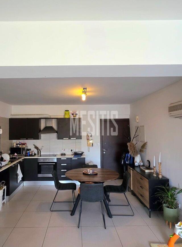 apartment-a81070cb-7e0c-45d1-abf0-e0234c71f1b6_Wtr.jpg