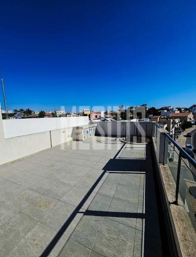 apartment-58988cef-7e86-43ec-a52a-36ddee0822f7_Wtr.jpg