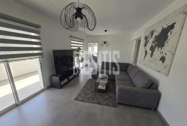 apartment-aa8d1cac-d443-484d-9d48-6b0294be8b39_Wtr.jpg