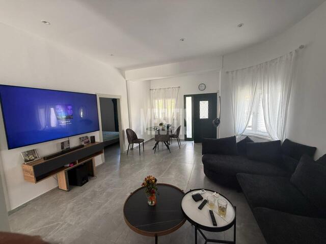 detachedHouse-e51663c4-5a3e-4184-8c5b-1bbd7791b0f9_Wtr.jpg