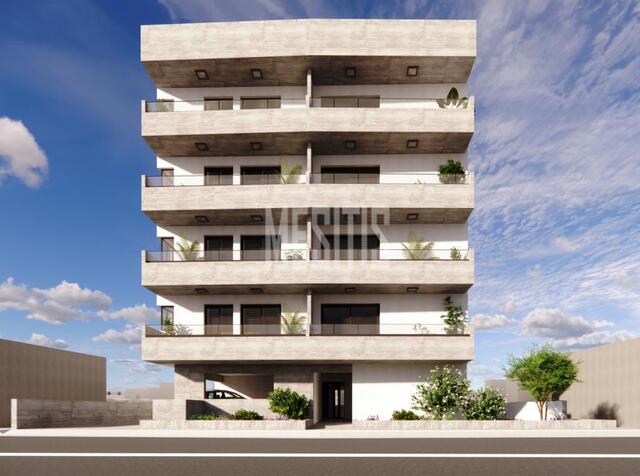 apartment-a875716b-8aef-4a8f-b007-39cafc2b3bd5_Wtr.jpg