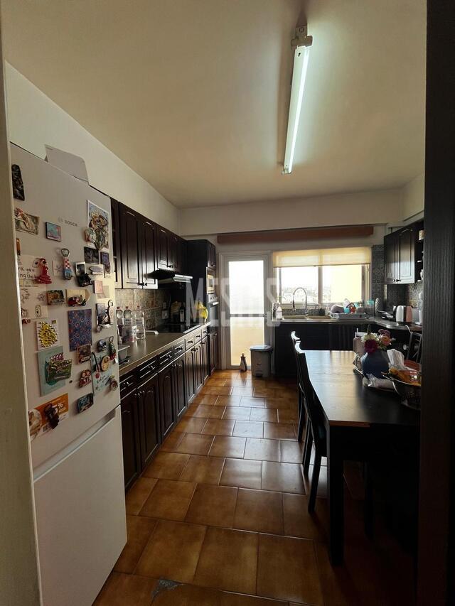apartment-f5a4e451-942c-4028-9c28-04b1b1ec4060_Wtr.jpg